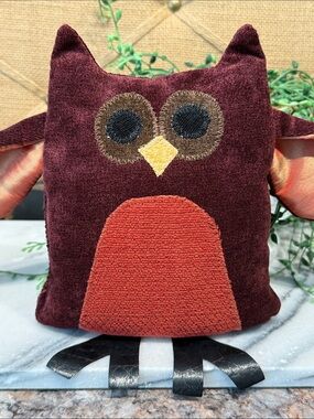 2011 Woof & Poof Owl